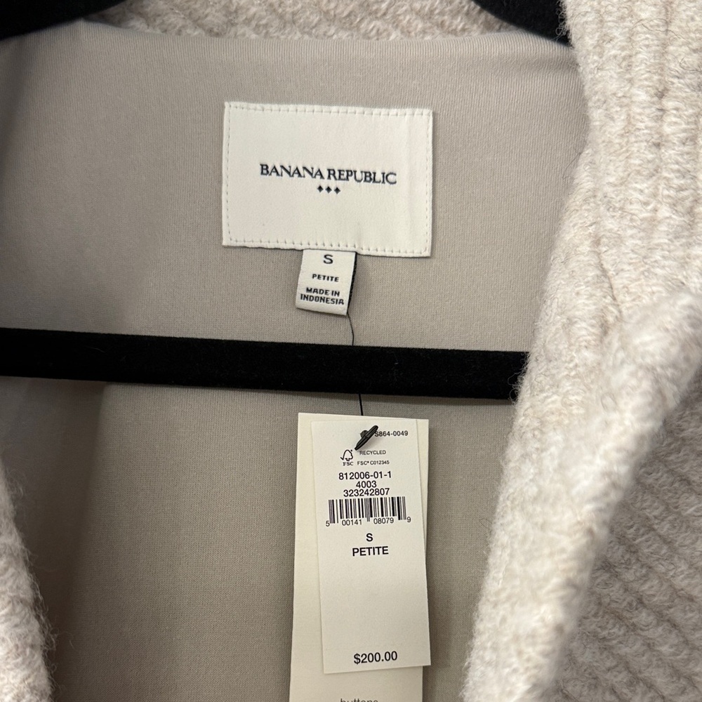 Banana Republic Light Gray , oatmeal color Trench Coat - Picture 3 of 6